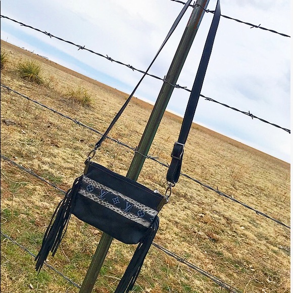 Purse - Picture 2 of 2